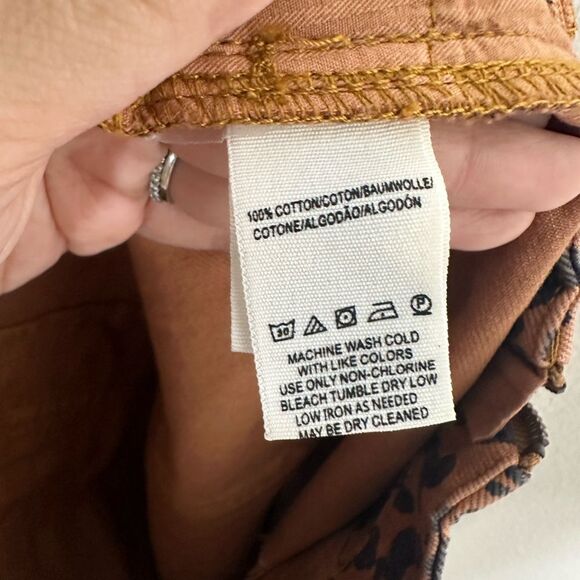 We The Free ZIP it UP Leopard Print Denim Skirt Sz 30 - Picture 6 of 7